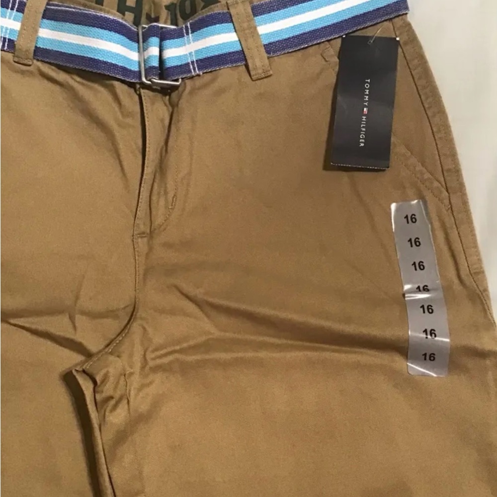 Bermuda for boy 16 years . New with tag